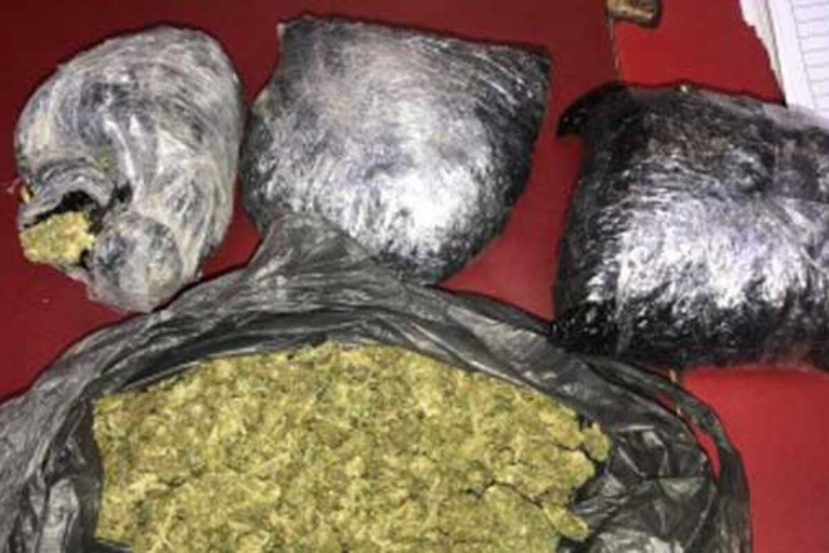 Decomisa Policía Municipal medio kilo de mariguana a hombre