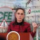 Calificadora global S&P cambia a negativa la perspectiva de Pemex y CFE tras advertir que el alto endeudamiento y los rescates financieros del Gobierno aumentarían la deuda y el déficit de México
