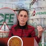 Calificadora global S&P cambia a negativa la perspectiva de Pemex y CFE tras advertir que el alto endeudamiento y los rescates financieros del Gobierno aumentarían la deuda y el déficit de México