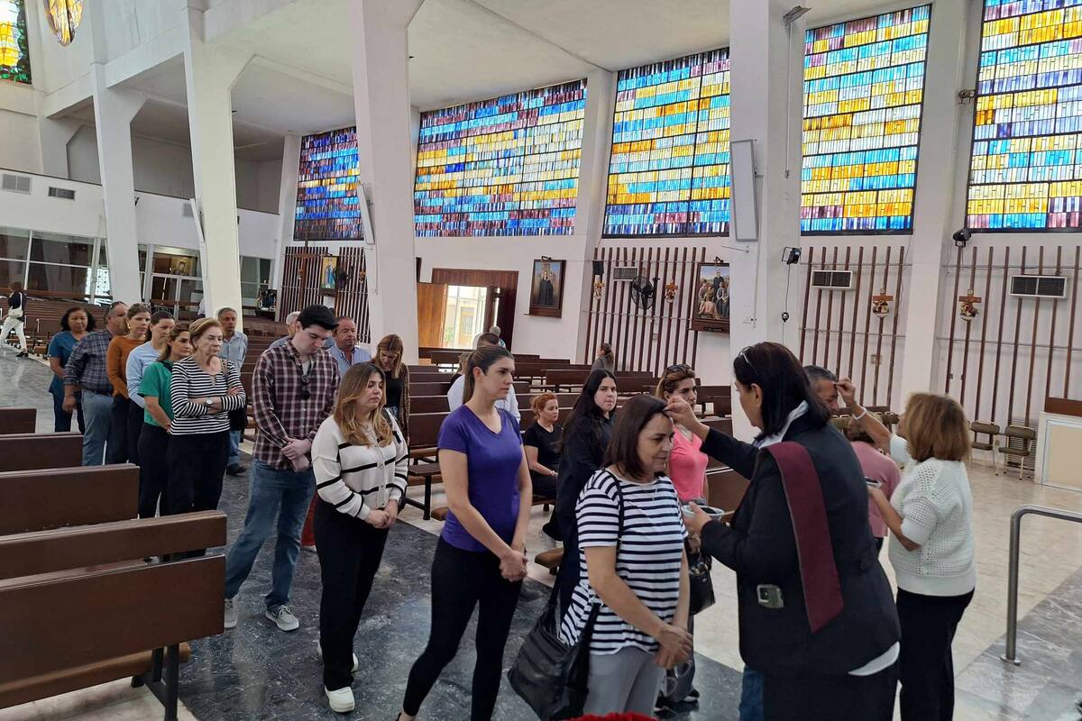 Cajemenses acuden a la imposición de cenizas