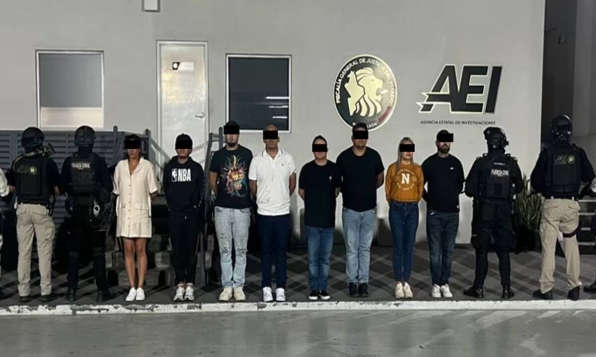 El Ejército mexicano confirmó la detención de “El Fantasma” o “El Güero Huachicol” junto a otras siete personas. / Foto:El Universal