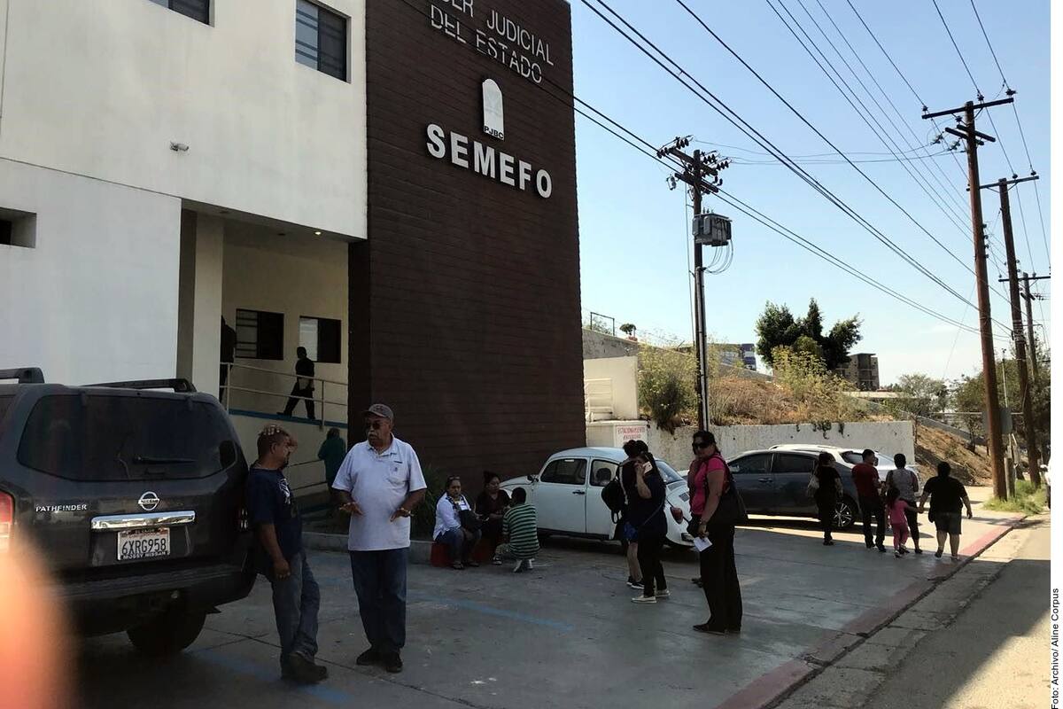 Traslada Semefo cuerpos a sede en La Encantada