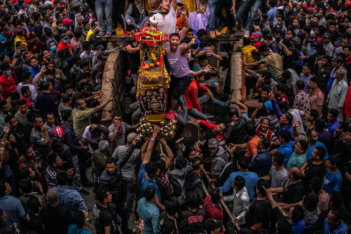Bisket Jatra: Un festival nepalí donde los azotes traen buena suerte