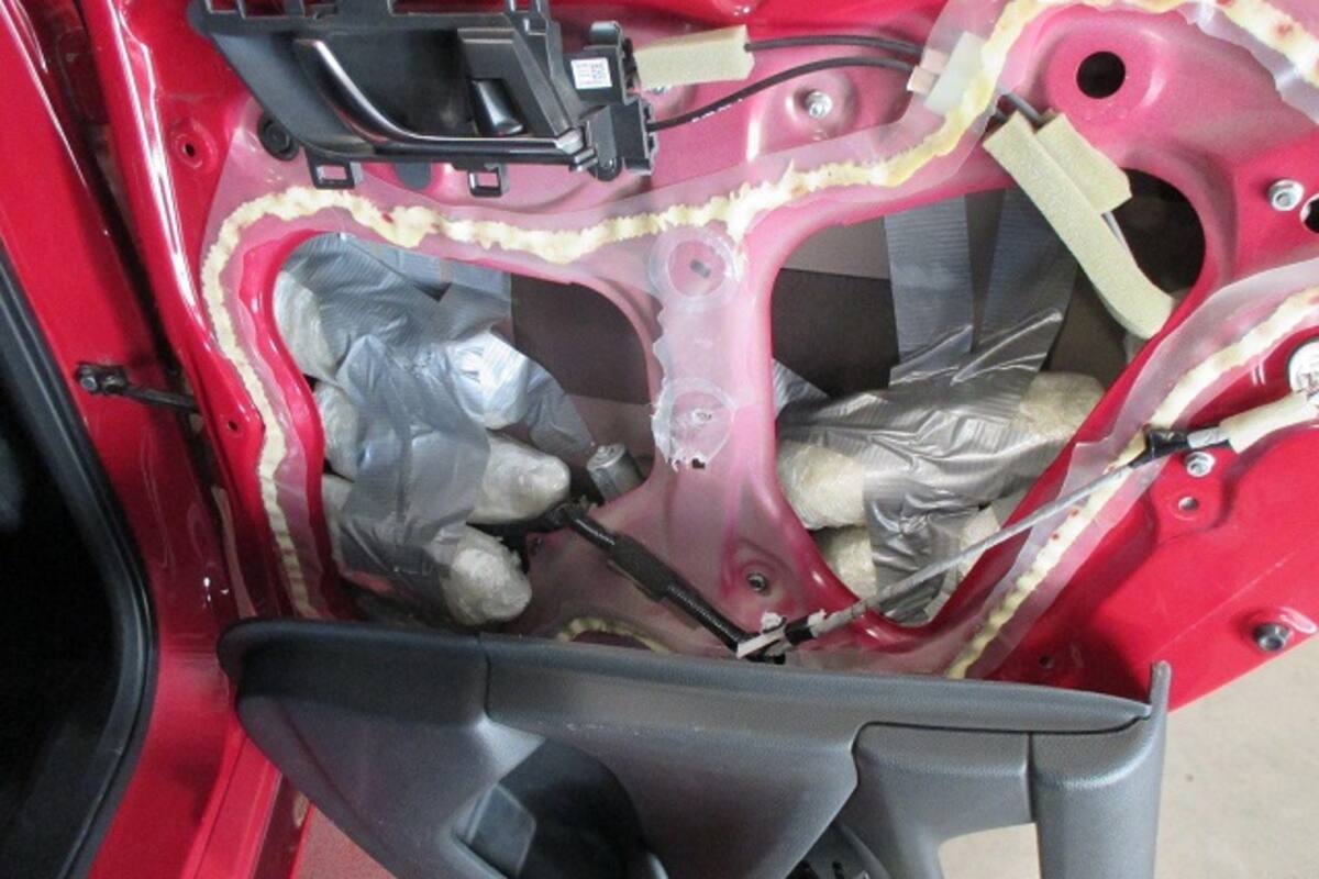 Agentes de CBP decomisaron 99.91 libras de metanfetamina