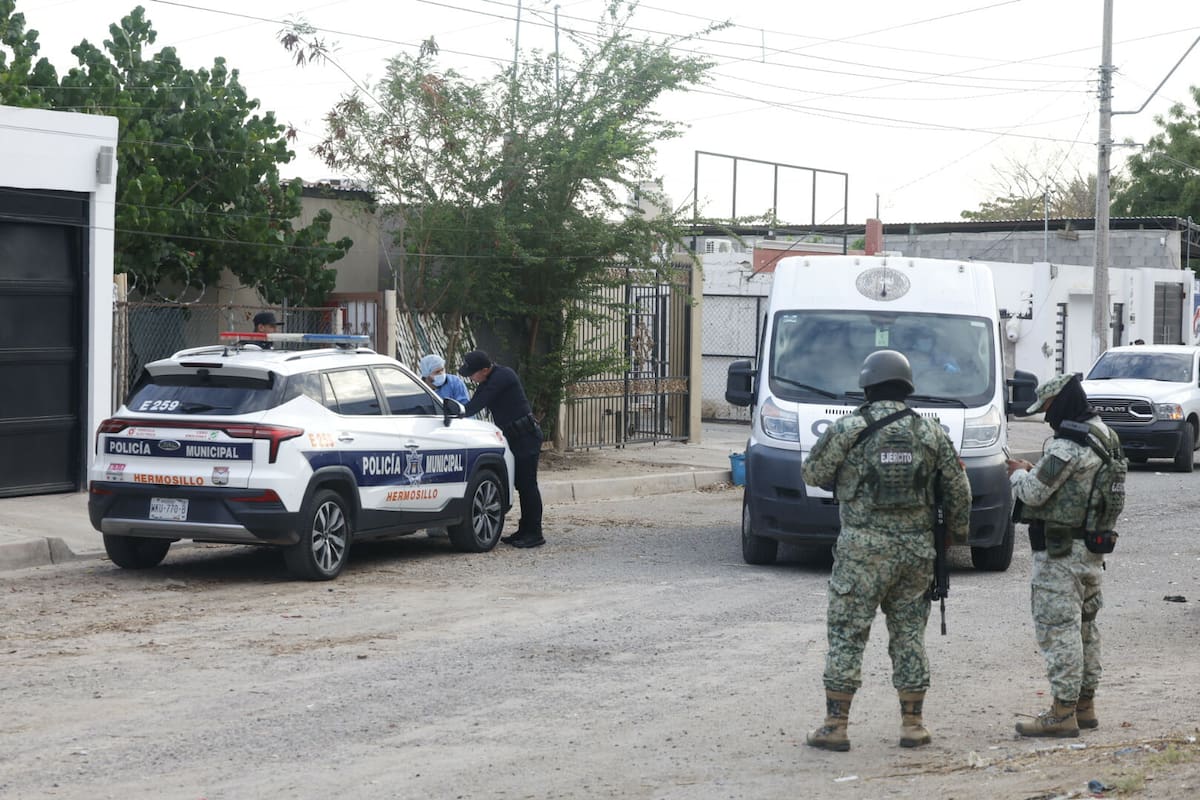 En la escena del crimen se aseguraron varios indicios balísticos, droga y una báscula gramera. Foto: Redacción GH