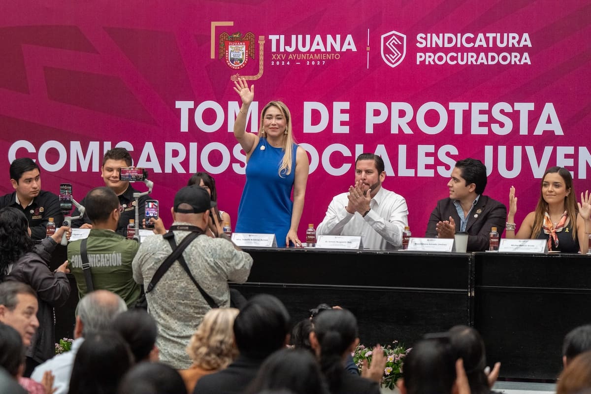 La síndica procuradora indicó que, al sumar a quienes participaron en la generación anterior, actualmente son alrededor de 350 jóvenes los que forman parte dell programa de comisarios sociales. Foto: Cortesía / Border Zoom