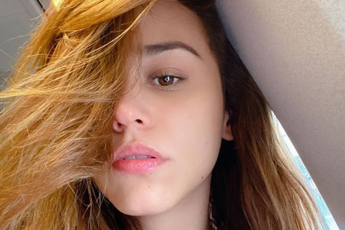 Yanet García se muestra al natural; presume prominente escote