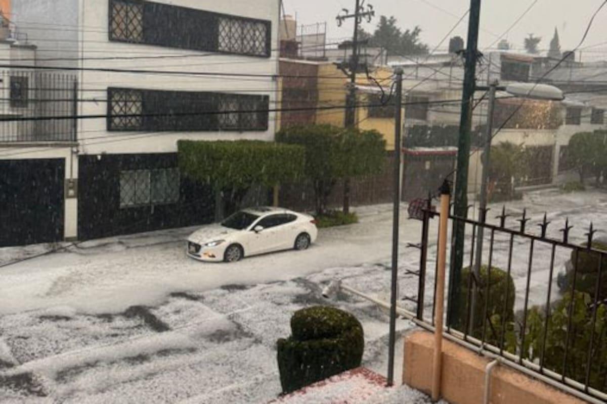 Tormenta con granizo sorprende a la CDMX: encharcamientos y caos vial