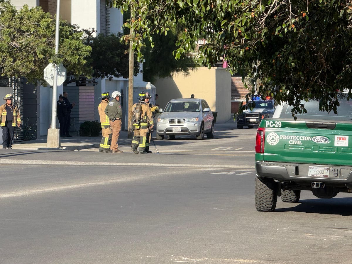 Los vecinos reportaron un fuerte olor a gas en la avenida Dinamarca y calles aledañas. Cortesía Alberto Aranda
