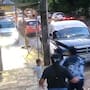 Video capta momento en que una familia se salva de ser atropellada en Veracruz; buscan al conductor