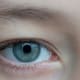 Megacórnea: la causa genética que agranda la apariencia del ojo