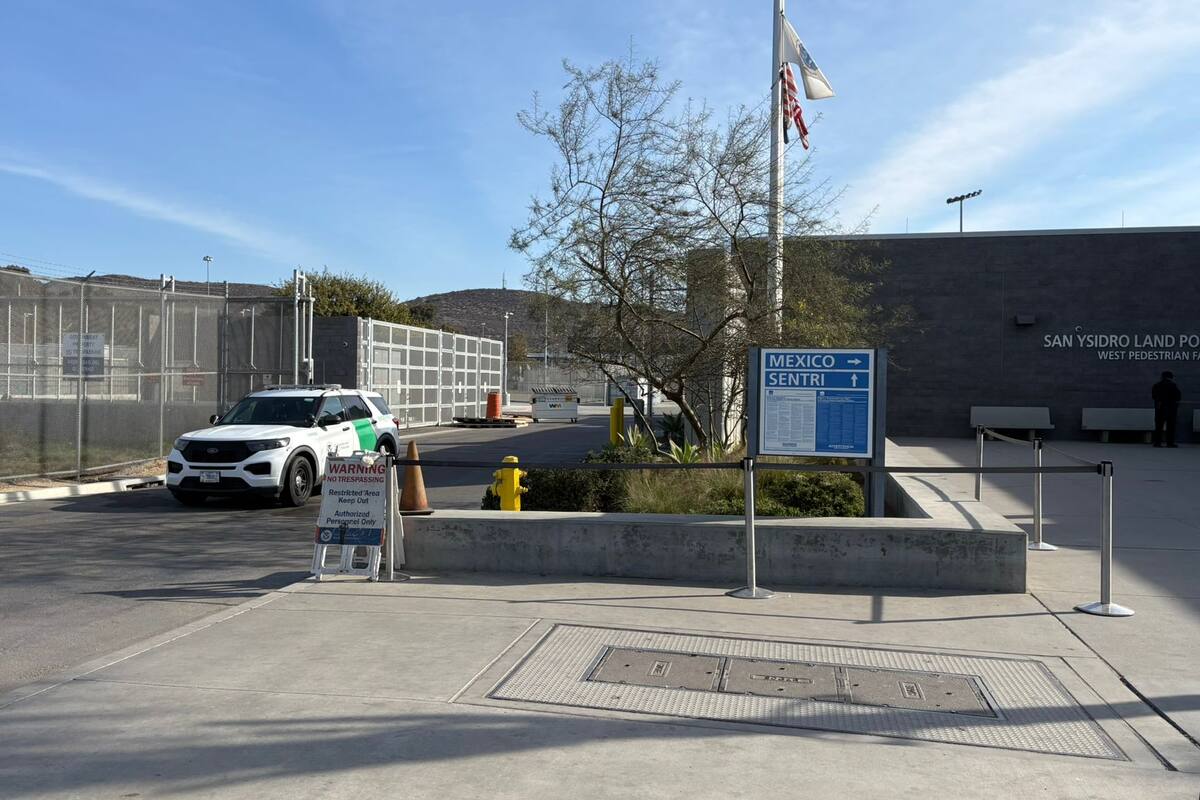 Garitas operan normal en frontera de Tijuana-San Diego tras llegada de Trump