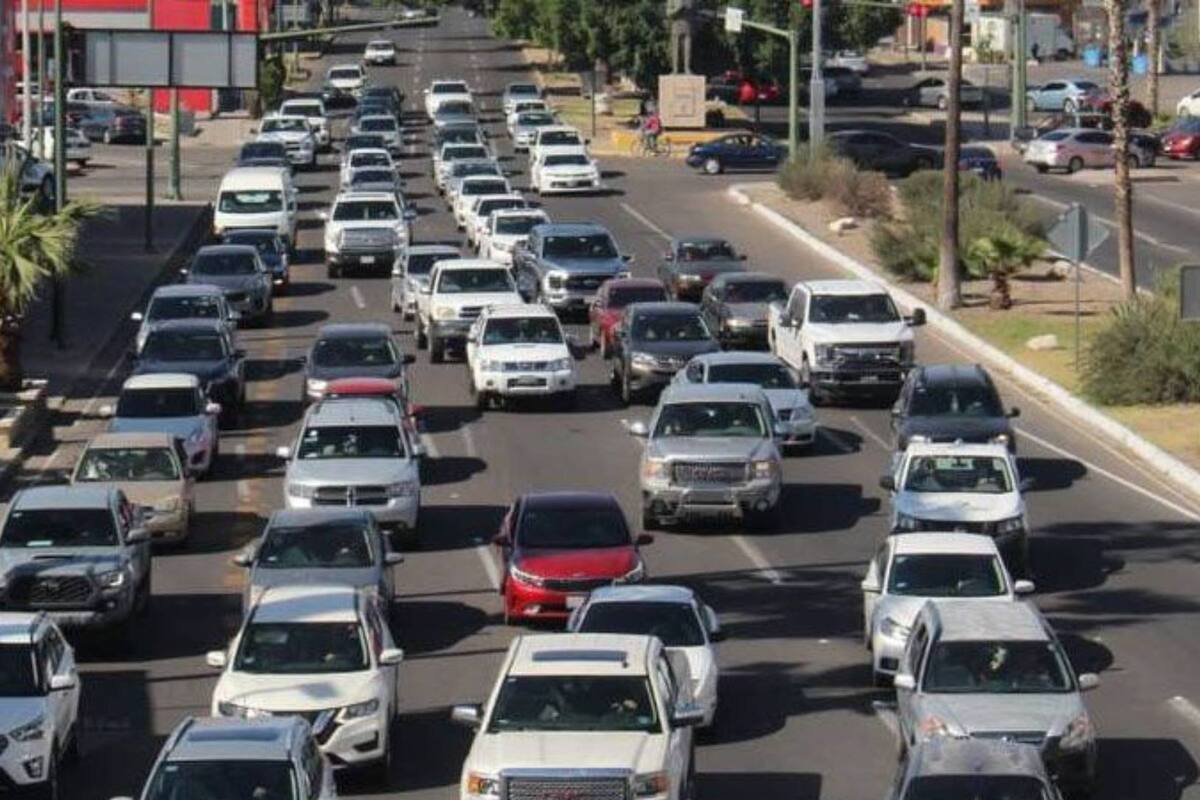 Flujo vehicular en Hermosillo incrementa hasta un 70% por festividades decembrinas