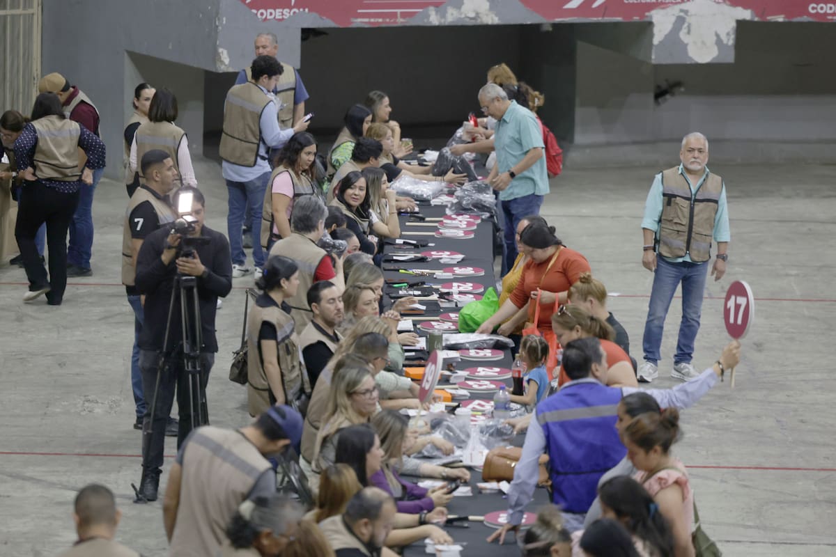 Entrega de uniformes escolares gratuitos en Hermosillo: ¿Qué día te toca recogerlo?
