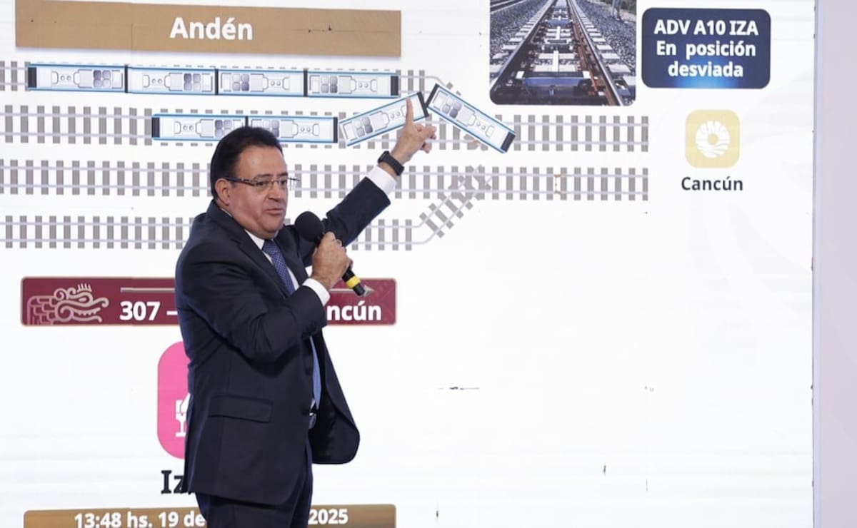 Accidente en el "jaguar rodante" explicado por el director del Tren Maya, Óscar David Lozano Águila, durante la 'Conferencia del Pueblo' de la presidenta Claudia Sheinbaum. | Crédito: El Universal (Diego Simón )