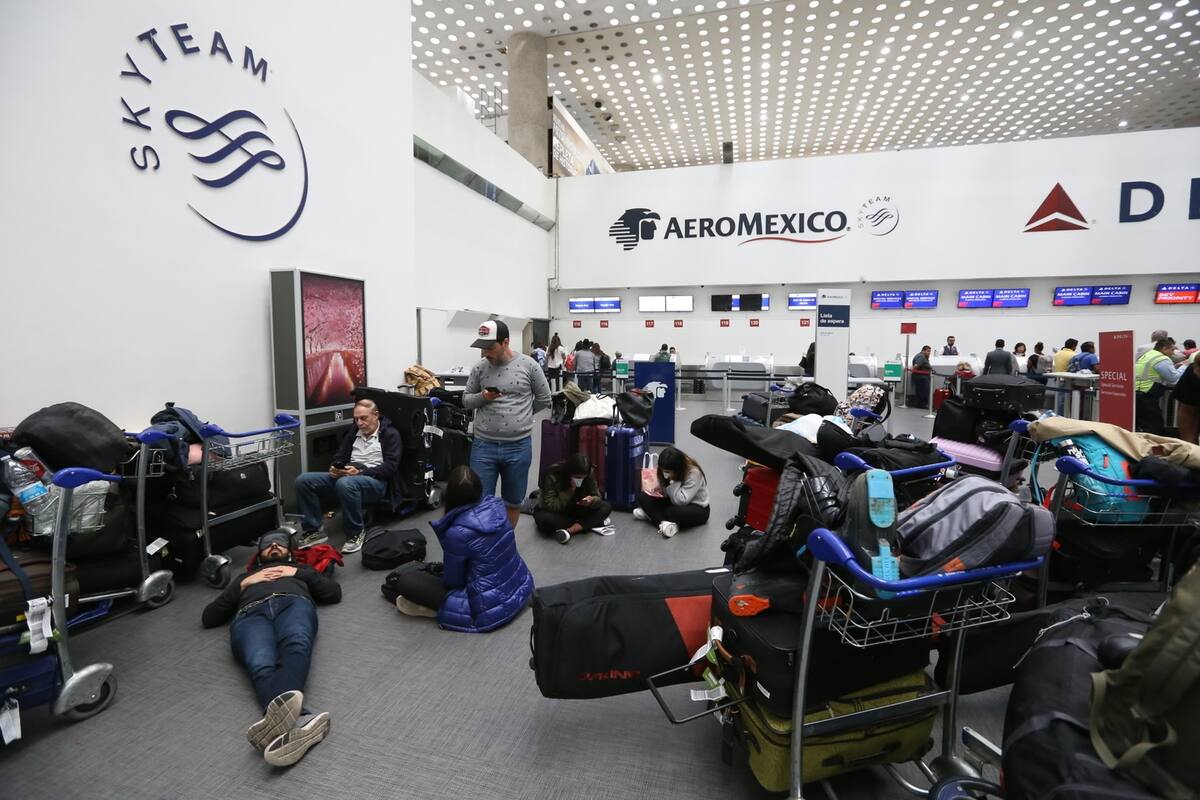 Mexiquenses varados en Perú podrían regresar este jueves