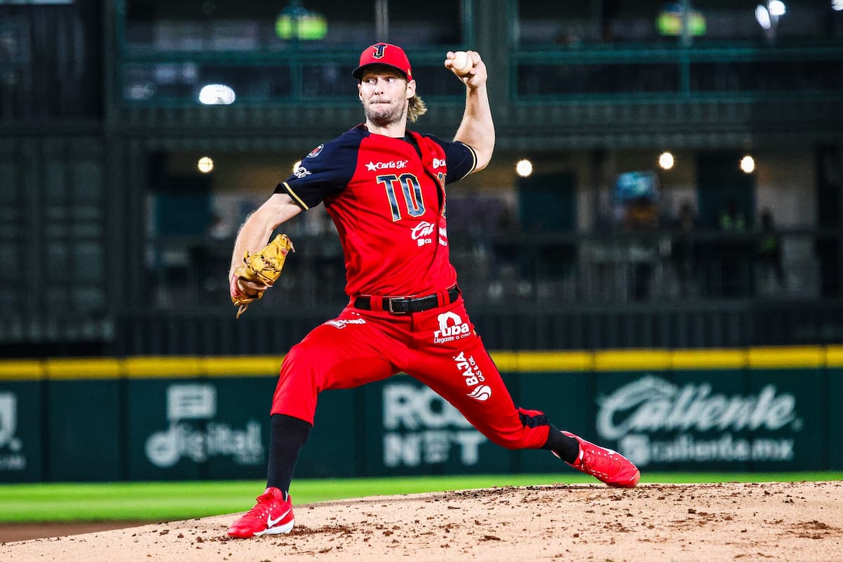 Falla Toros con la escoba