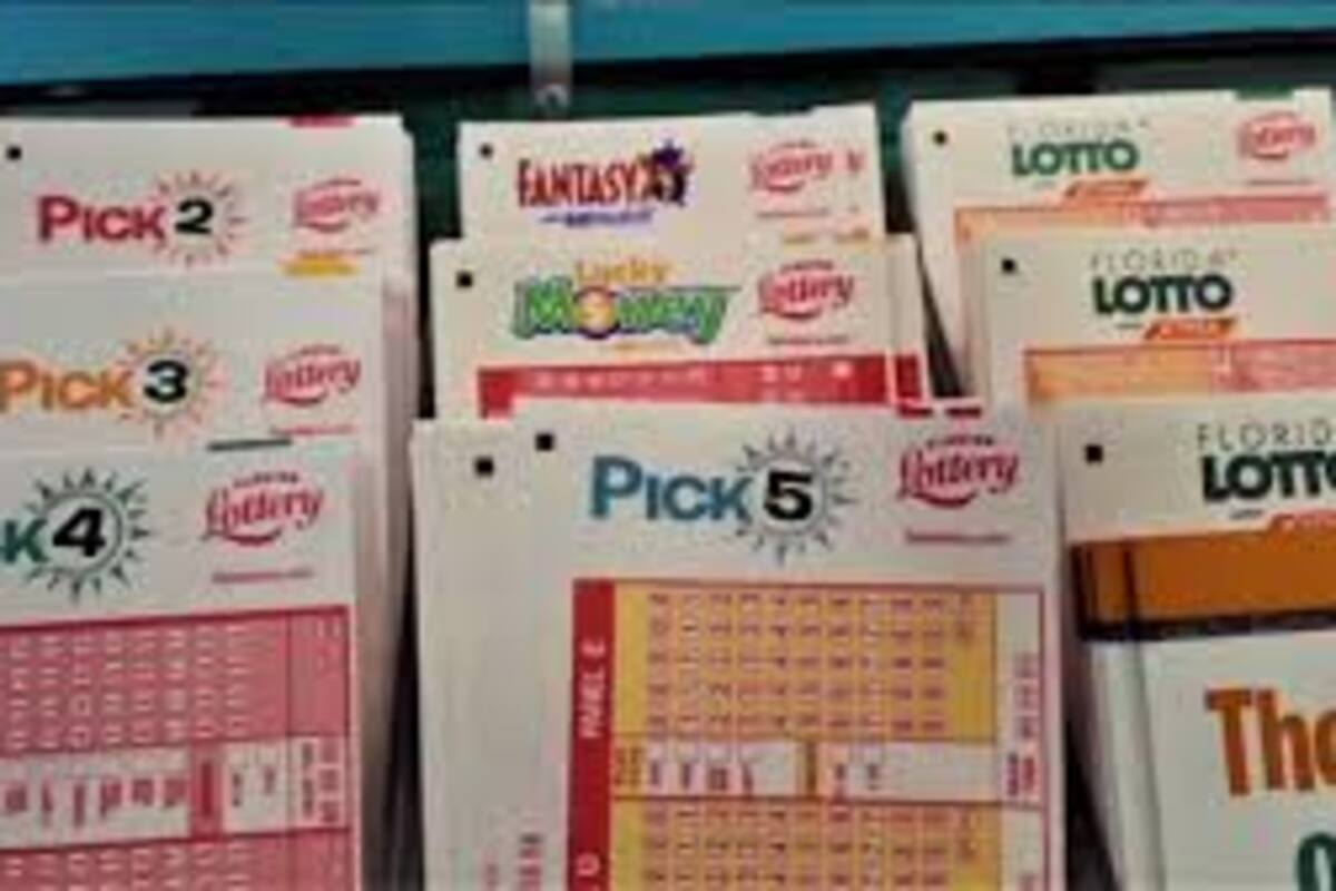 Casi pierde el premio mayo de la lotería al desaparecer su boleto en el correo