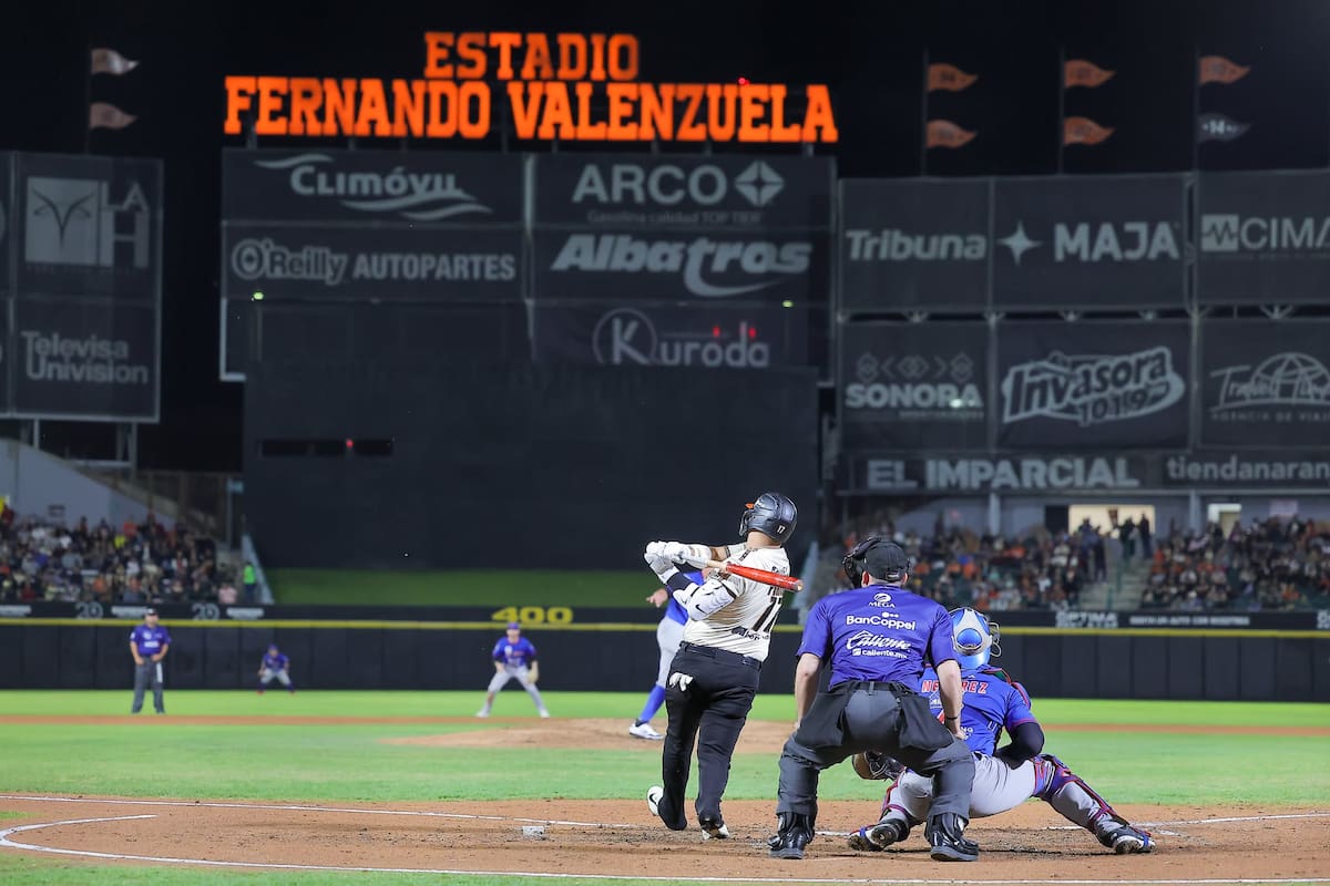 APALEAN NARANJEROS A CHARROS Y EMPATAN SERIE DE PLAYOFFS