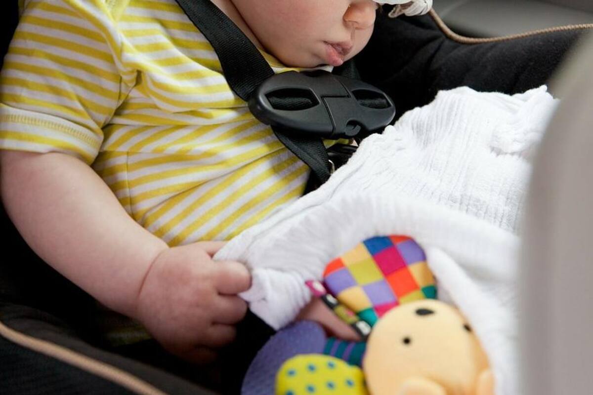 Gobierno italiano obligará a padres a instalar alarmas en asientos infantiles