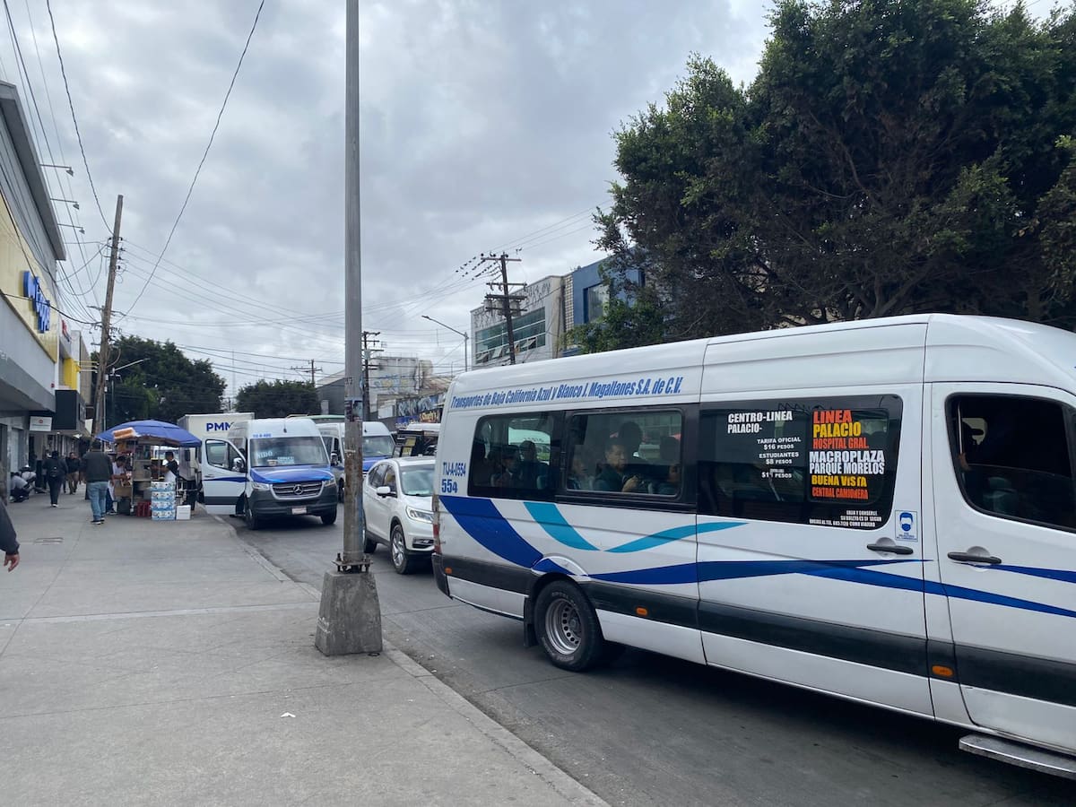 La región cuenta con entre 25 mil y 30 mil choferes activos, la mayoría cumple con su labor y no presenta conductas sancionables, apuntan. Foto: Emmanuel Castañeda