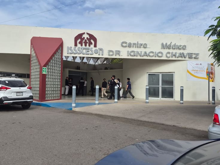 Tras falla en aire acondicionado del Hospital Ignacio Chávez, alrededor de 130 personas fueron evacuadas sin registrarse heridos