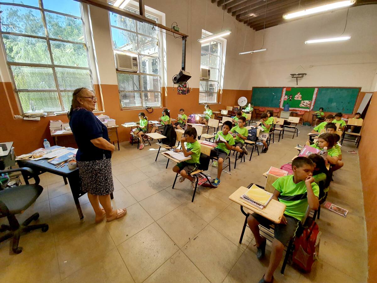 Por estas aulas han pasado miles de niños que son hora exitosos profesionistas.