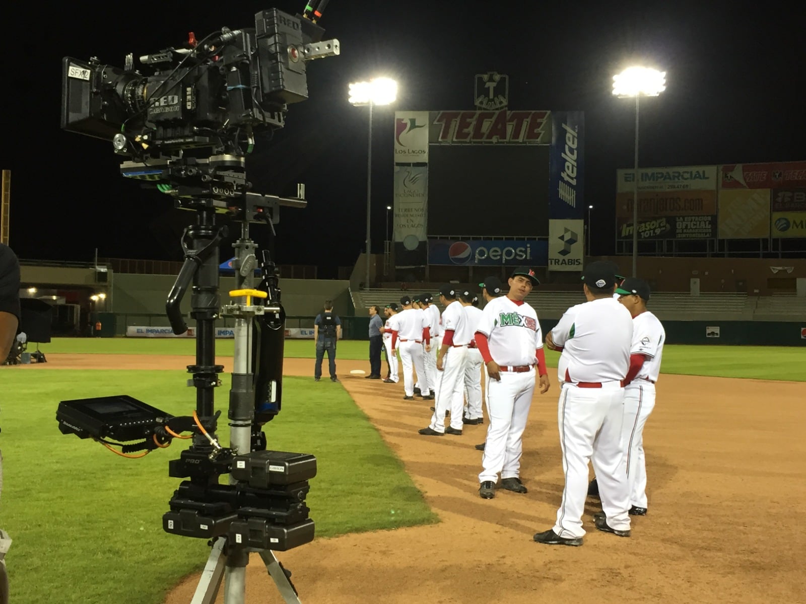 Filmaciones de 108 Costuras en el Estadio Sonora de Hermosillo en mayo del 2015. (Foto: Archivo GH)