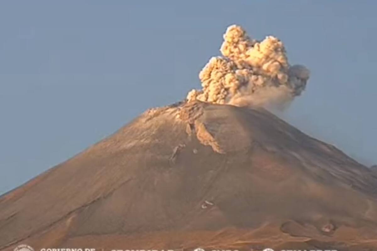 Volcán Popocatépetl registra explosión
