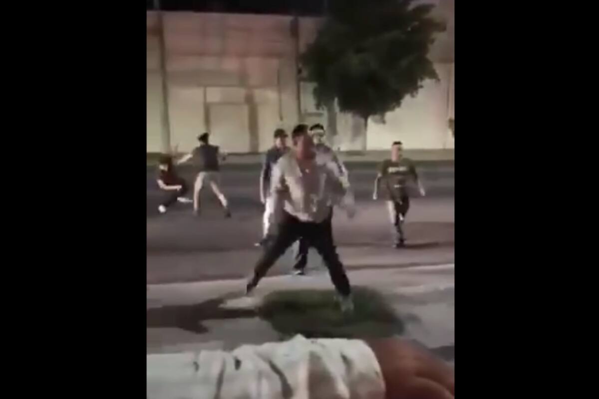 VIDEO: Fuerte pelea entre jóvenes en Hermosillo; unos quedan noqueados