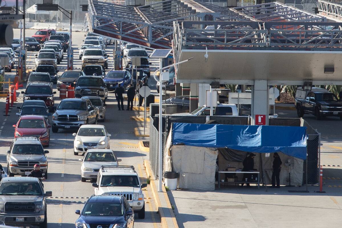 Cruzan americanos a México sin restricciones