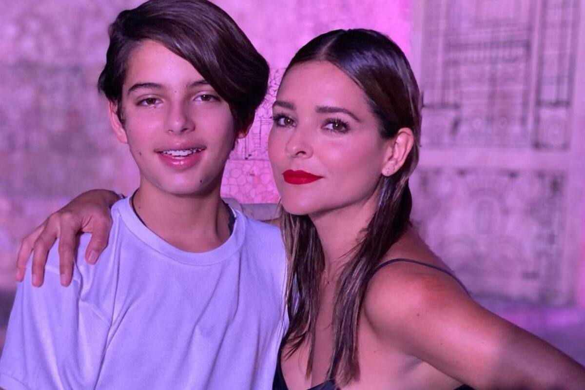 Grettel Valdez y Patricio Borghetti aparecen juntos para celebrar la primera comunión de su hijo