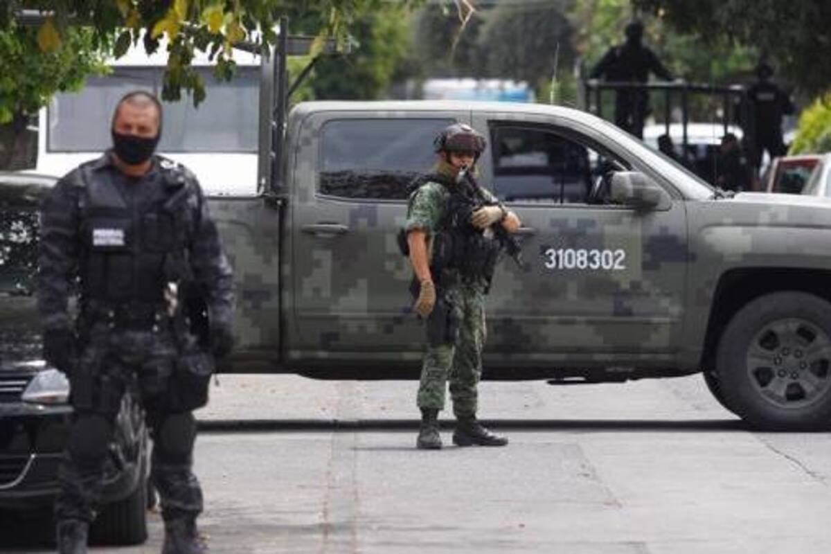 Detienen a 10 presuntos miembros del Cártel Jalisco Nueva Generación en Celaya