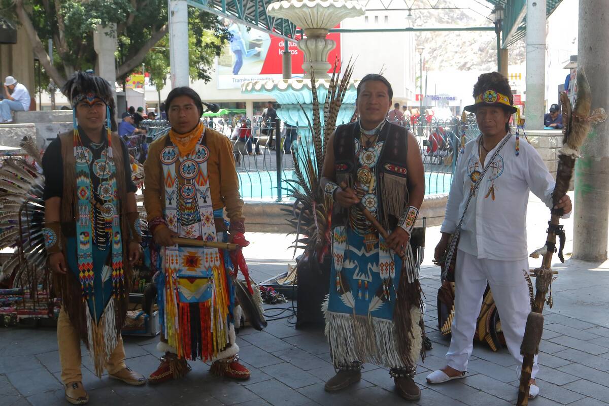 Deleitan con su música andina a hermosillenses
