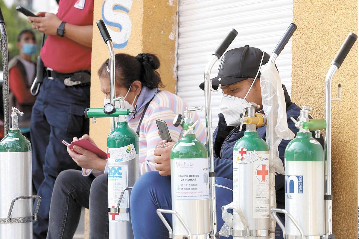 Se mantiene a la alza la demanda de oxígeno; autoridades han iniciado programas para ofrecer recargas gratuitas