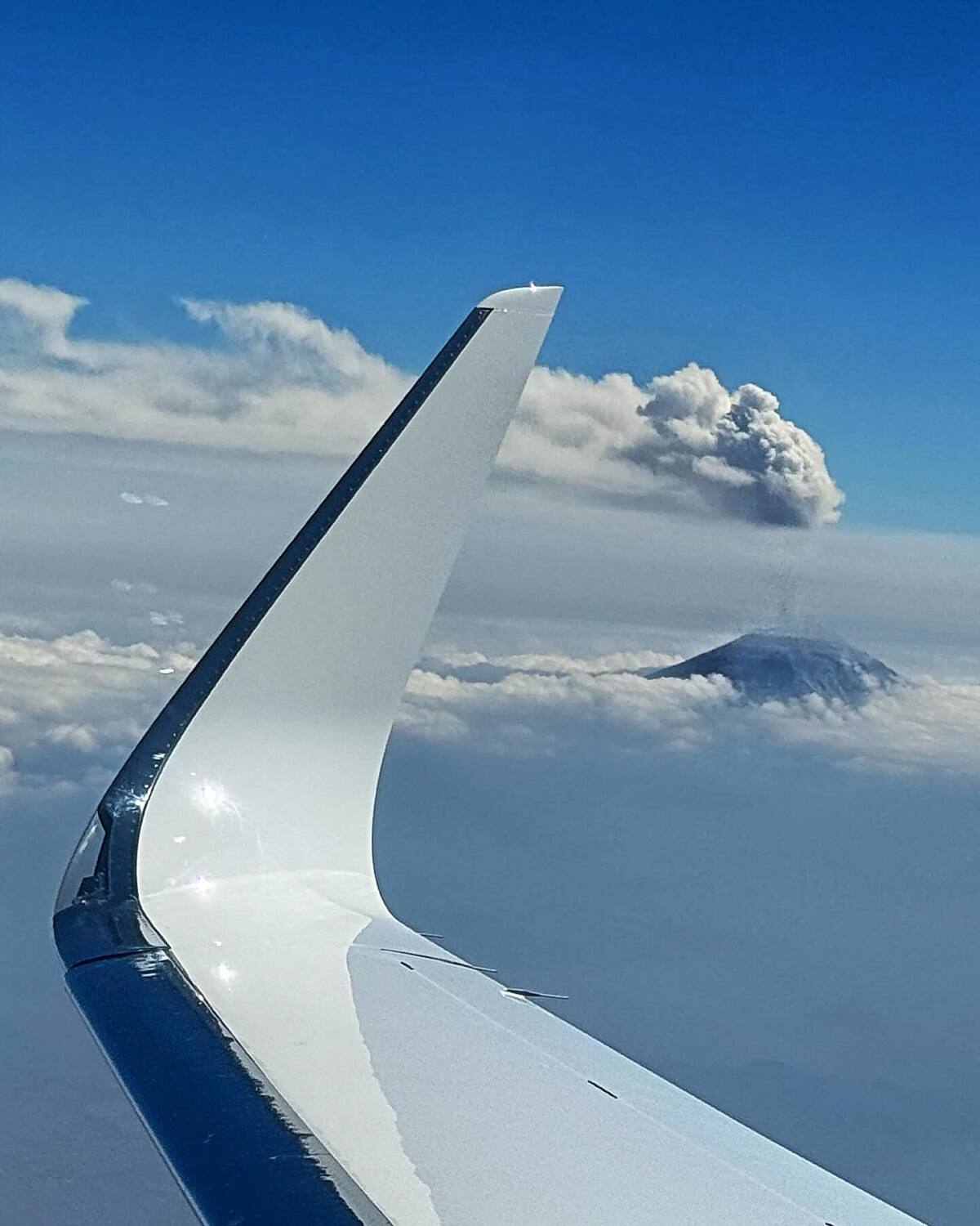 Thalía mostró imágenes del vuelo que realizó.