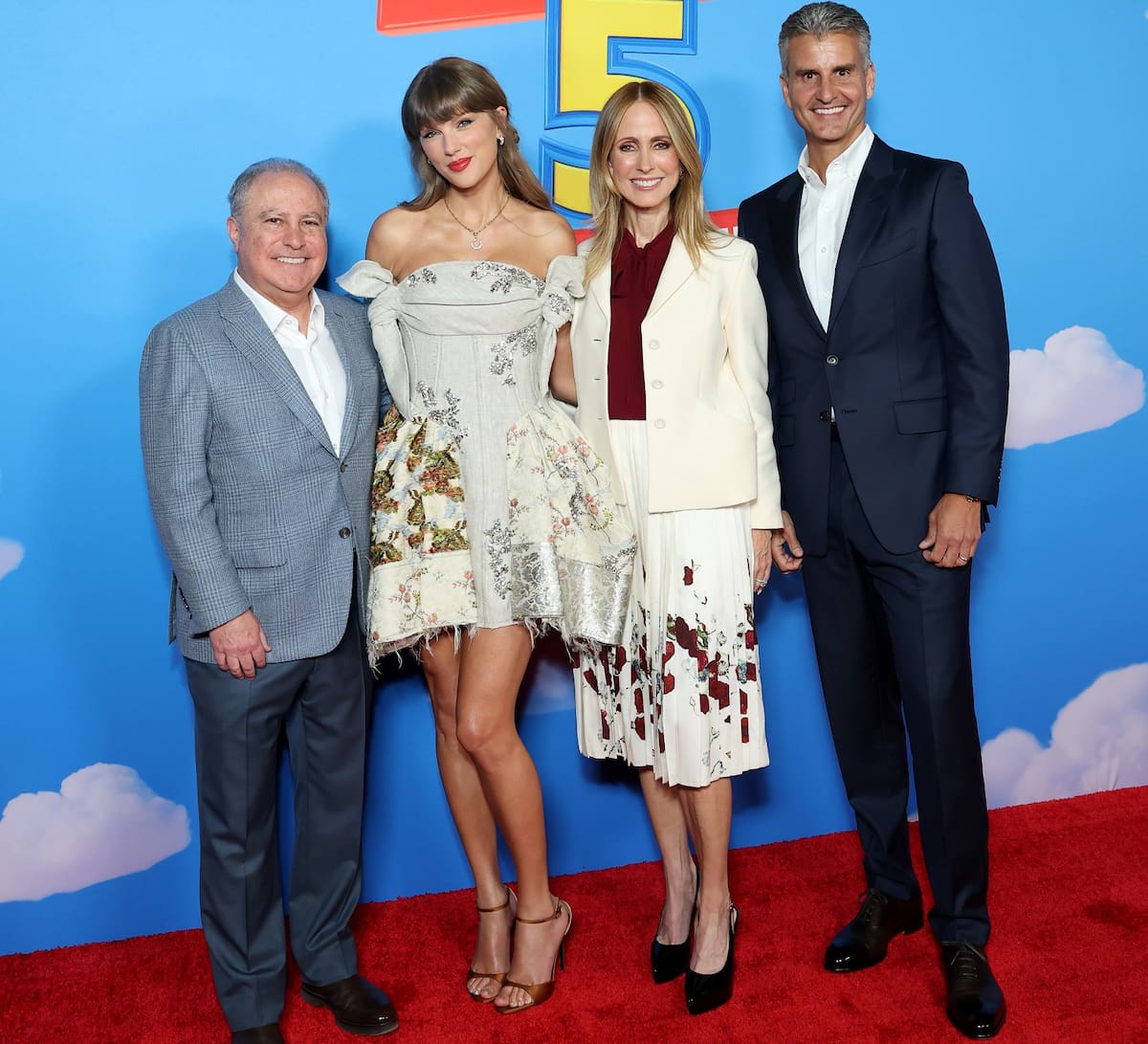 La premiere mundial de Toy Story 5 reunió al elenco original en Los Ángeles y sorprendió con una presentación especial de Taylor Swift. Foto: Cortesía.