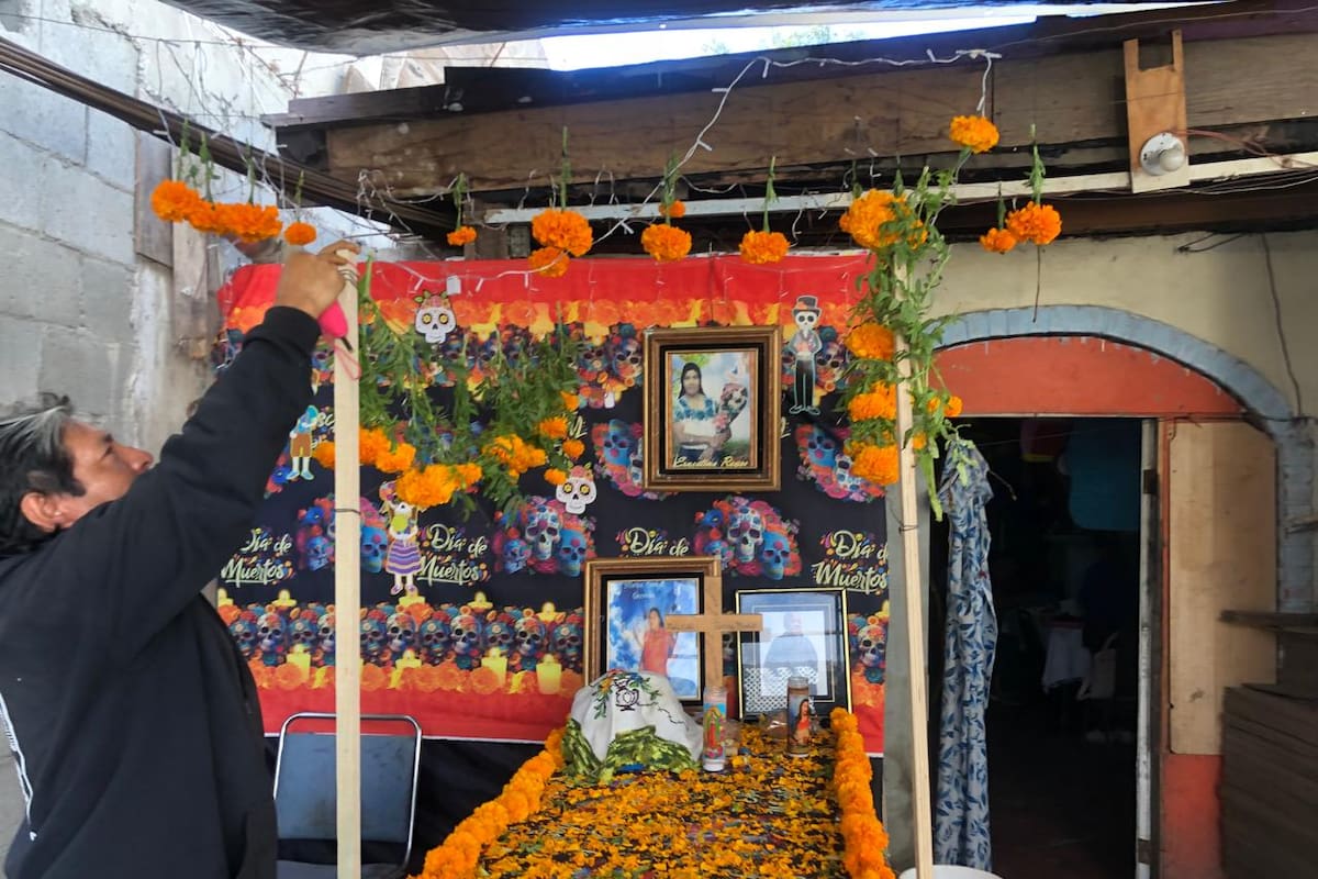 Purépechas celebran a sus muertos en Rosarito