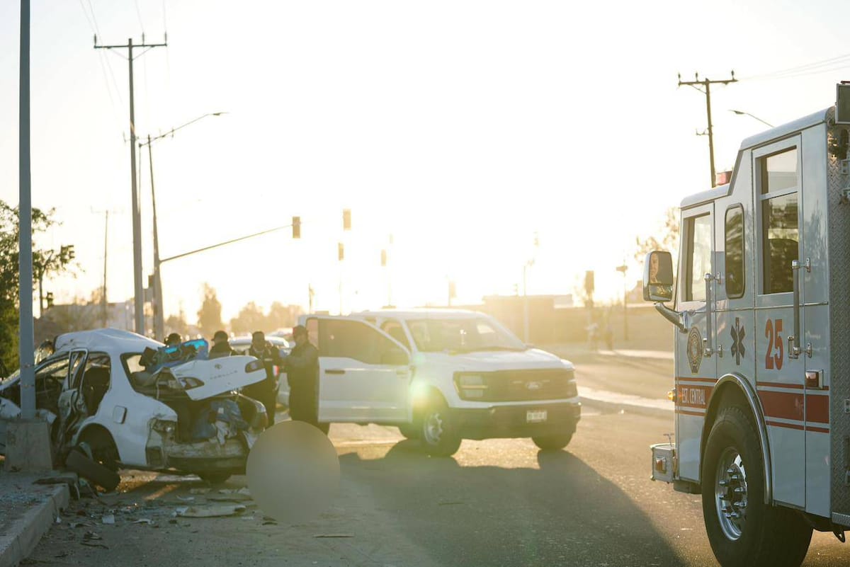 Una joven de 22 años perdió la vida la mañana de este domingo tras un fuerte accidente automovilístico ocurrido en el cruce del bulevar Palmar Santa Anita y bulevar Venustiano Carranza. l Foto: Julieta Nevarez / Border Zoom