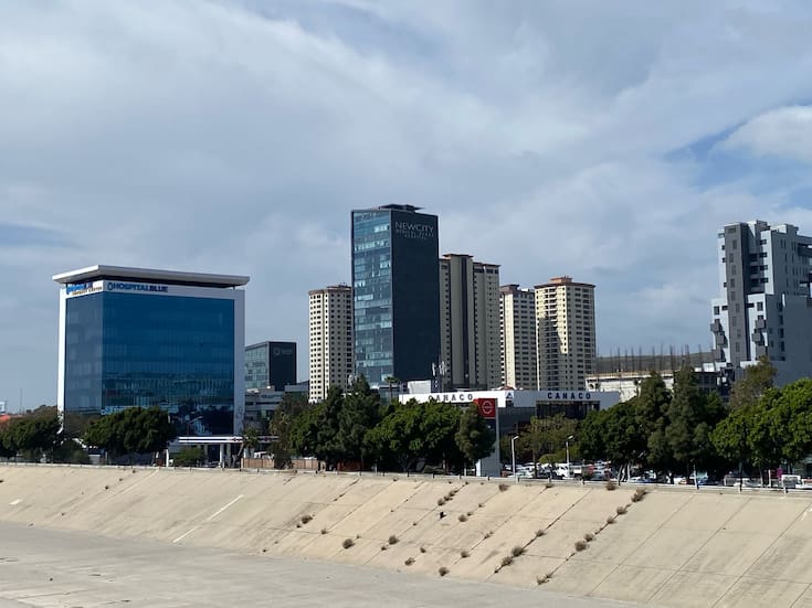 Turismo médico cae 60% y comercio resiente el freno fronterizo en Tijuana