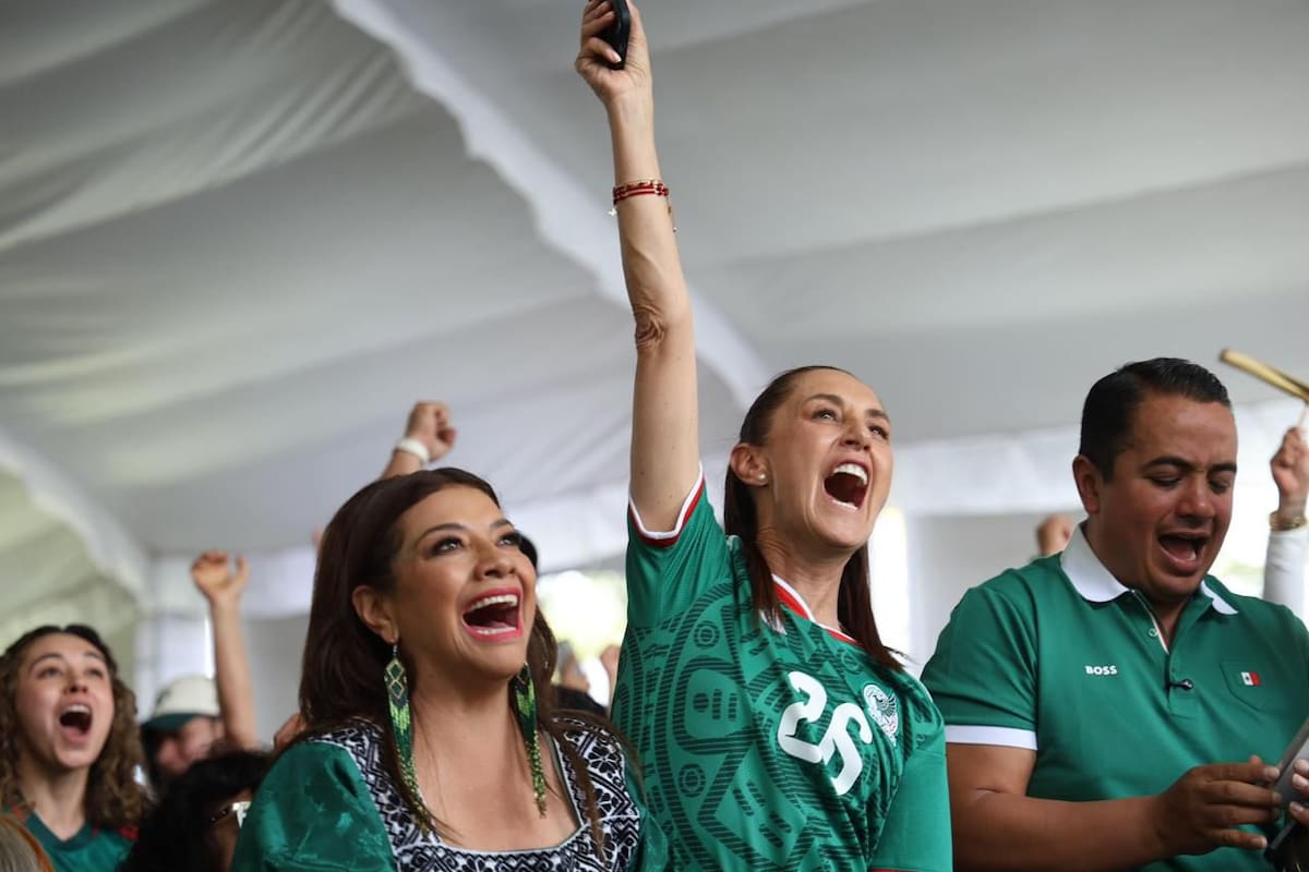 Así Sheinbaum celebró los dos goles de México contra Sudáfrica