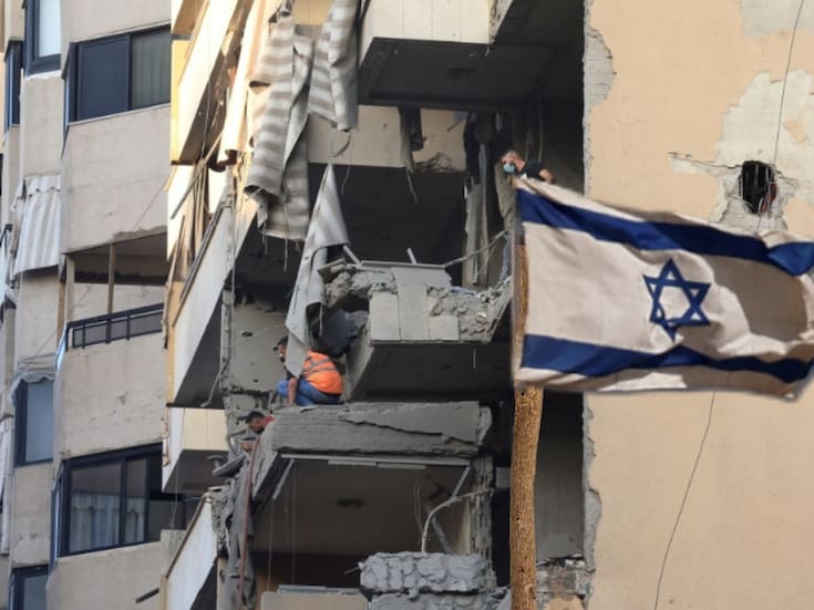 Israel elimina al jefe de estado mayor de Hezbollah en un ataque aéreo que tenía como objetivo “golpear en el corazón de Beirut”