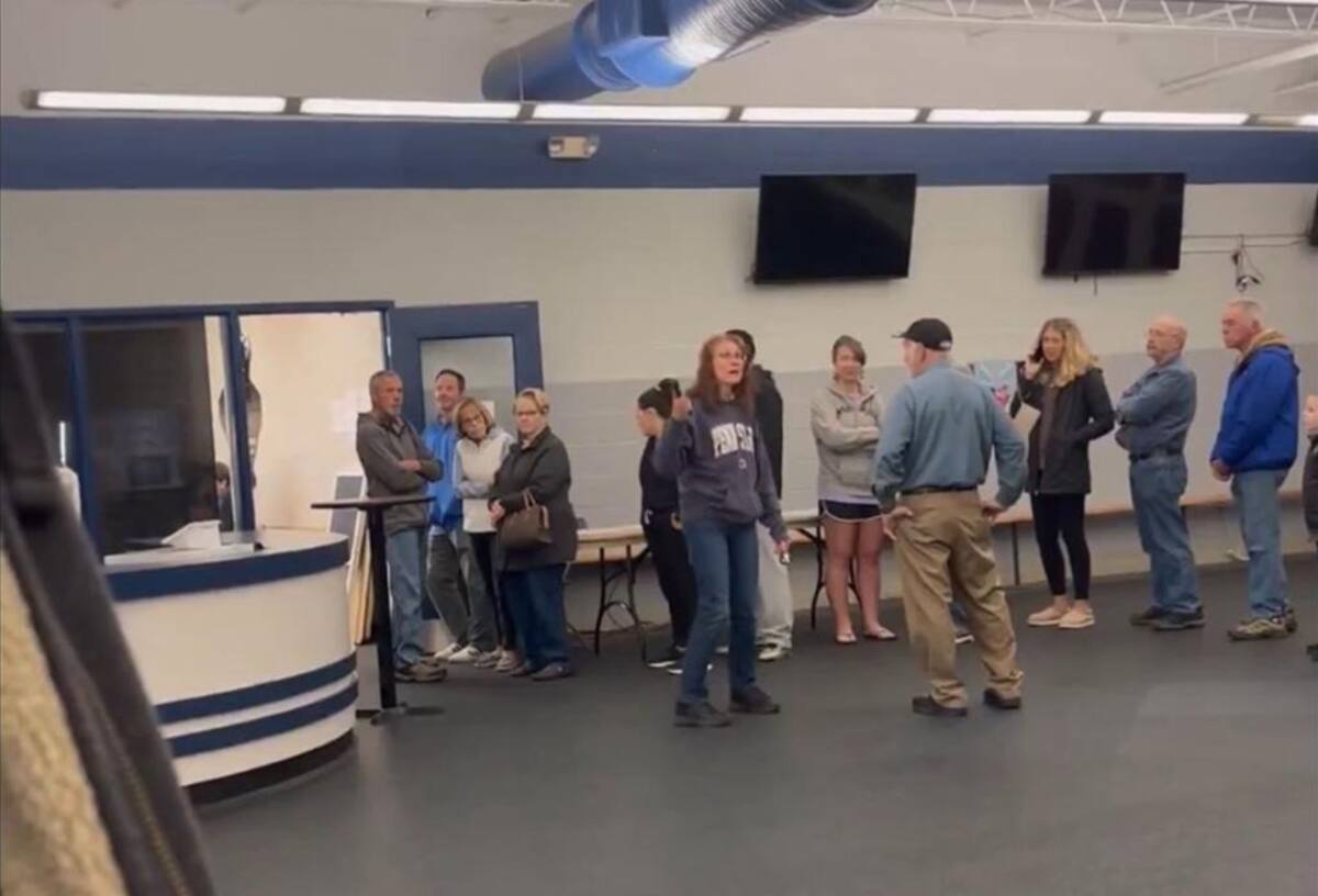 Votantes en Pensilvania preocupados por problemas en jornada electoral en EU. | Crédito: X @KimJFlanders