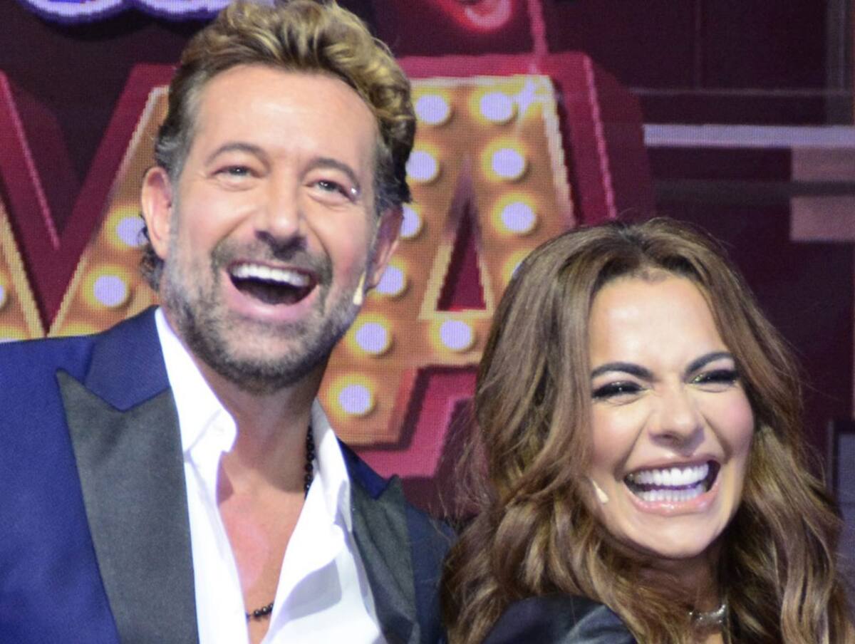 Las especulaciones de una relación entre Gabriel Soto y Cecilia Galliano, surgieron cuando ambos participaron en la promoción de la obra de teatro “El Precio de la Fama”.