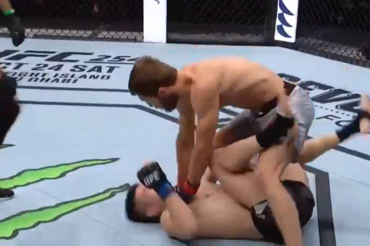 ¡Demoledor nocaut! Nurmagomedov fulmina a Striegl en 55 segundos en UFC Fight Island 6