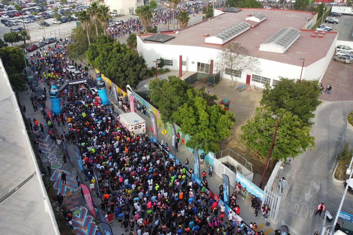 Participan 6 mil en serial atlético Cerro Colorado - La Mesa