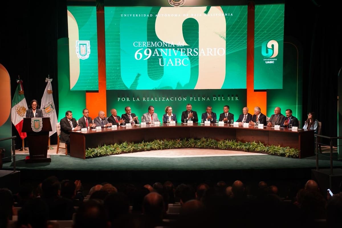 UABC conmemora 69 años como pilar de la educación pública en Baja California