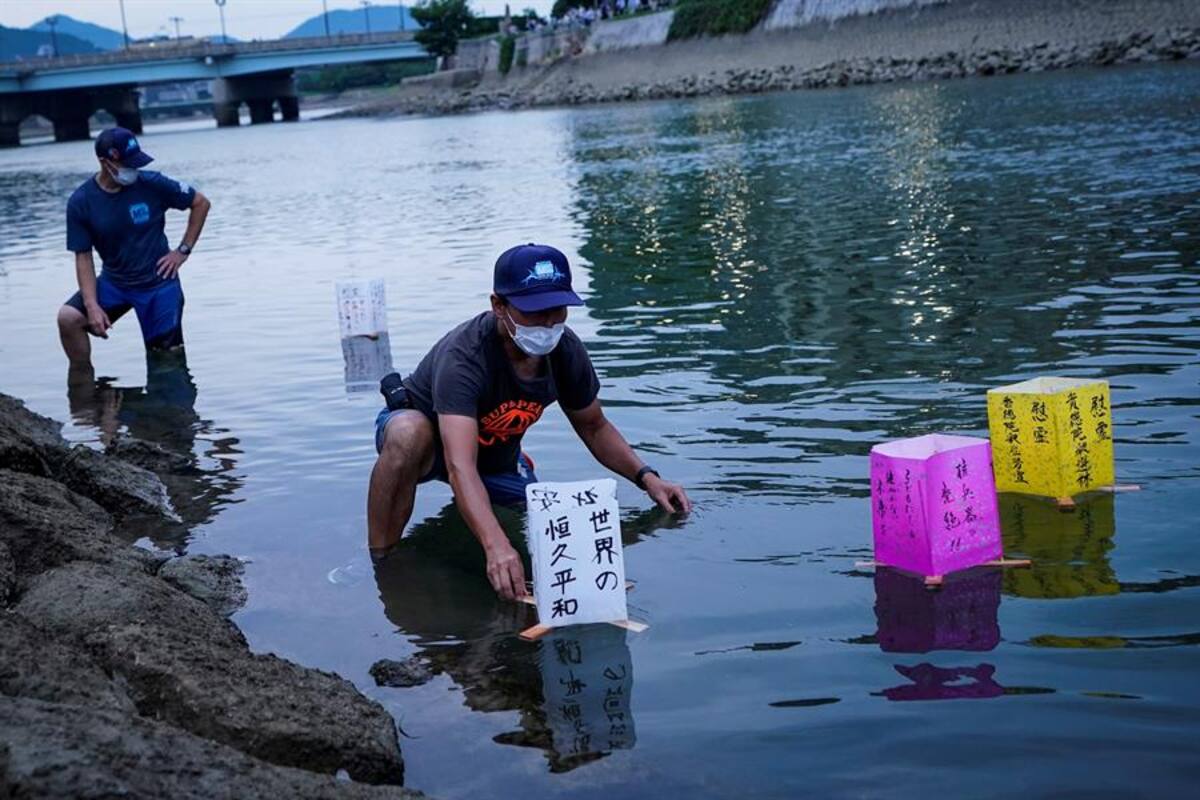 Para "evitar Covid-19", gobernador en Japón pide hacer gárgaras a ciudadanos