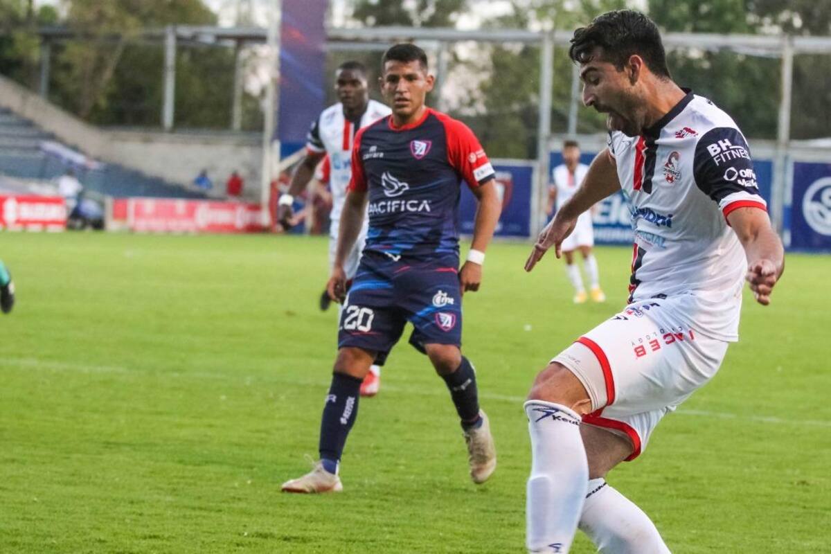 Se mantienen Cimarrones de Sonora en el cuarto lugar de la tabla