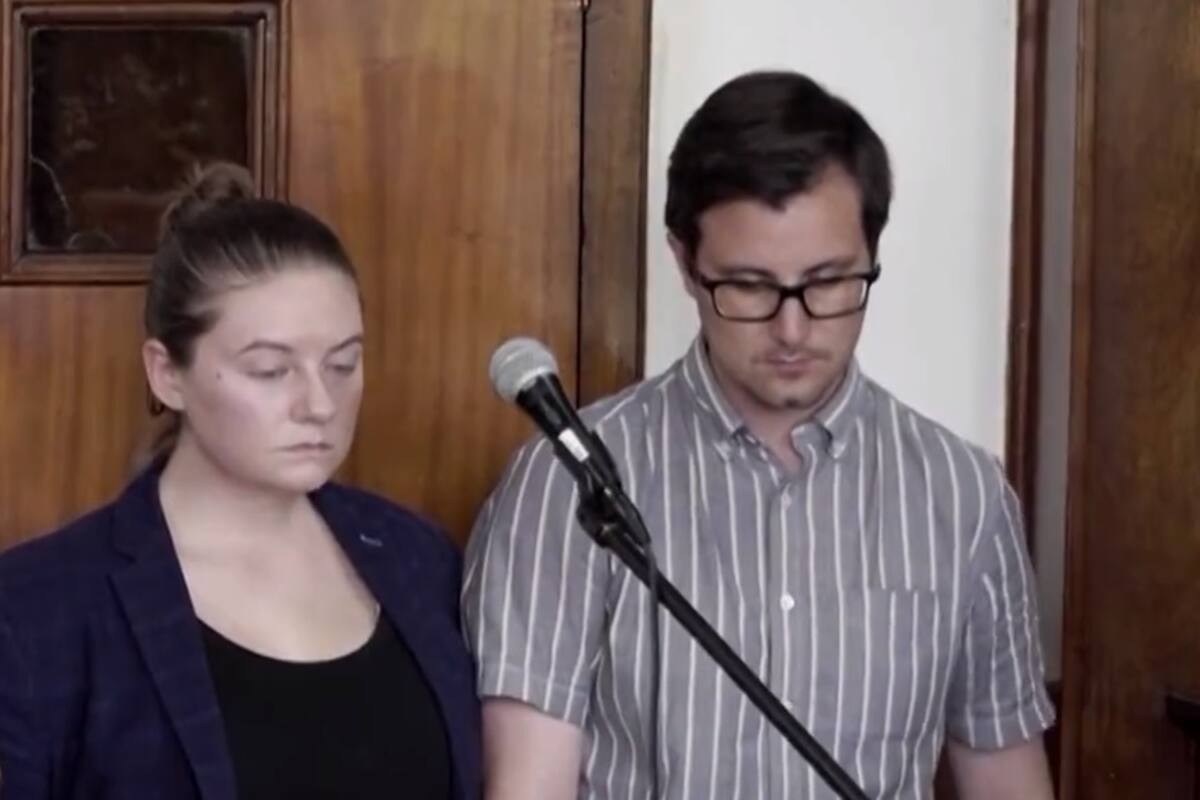 Pareja estadounidense es acusada de tortura de su hijo adoptivo y de tráfico de niños en Uganda